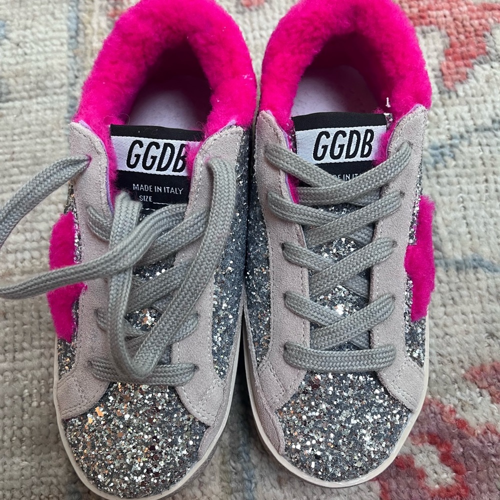 Toddlers GGDB !!! Never worn!!!